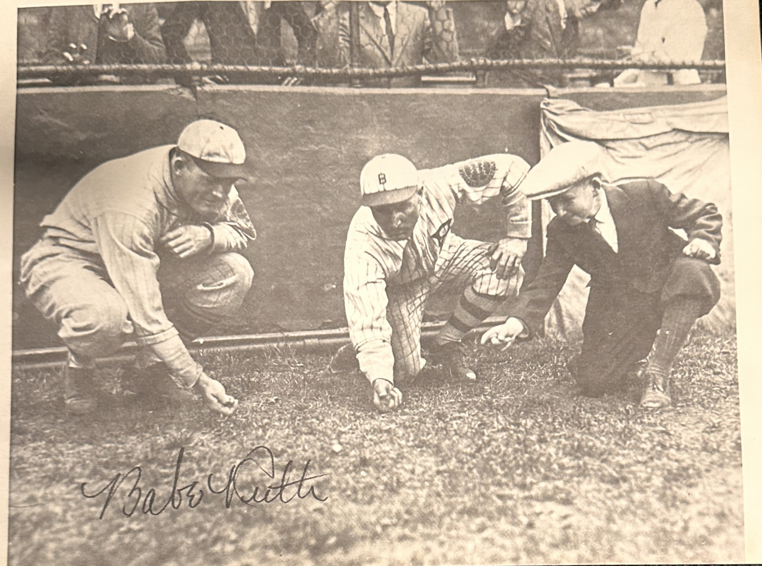 Babe Ruth Autographed VINTAGE PHOTO