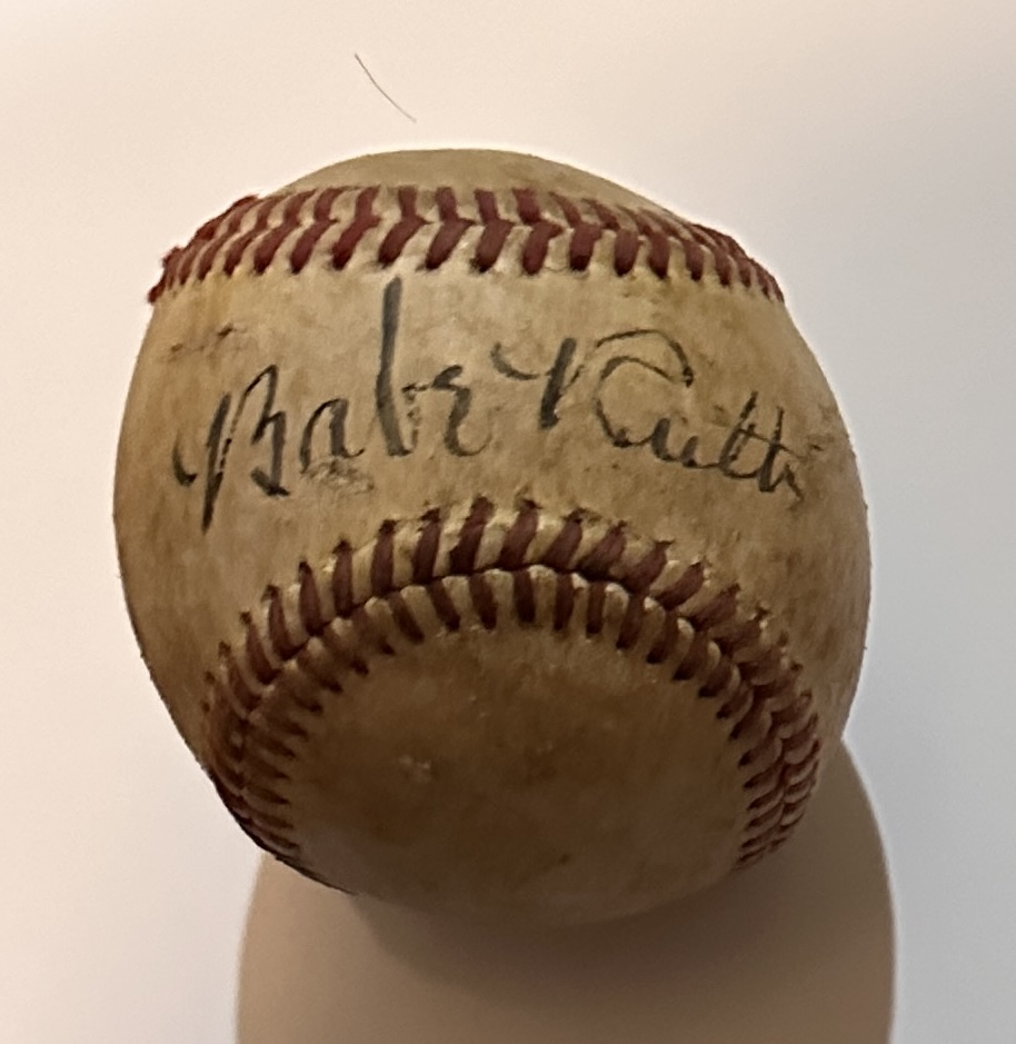 Babe Ruth Autographed Single Signed Baseball with coa